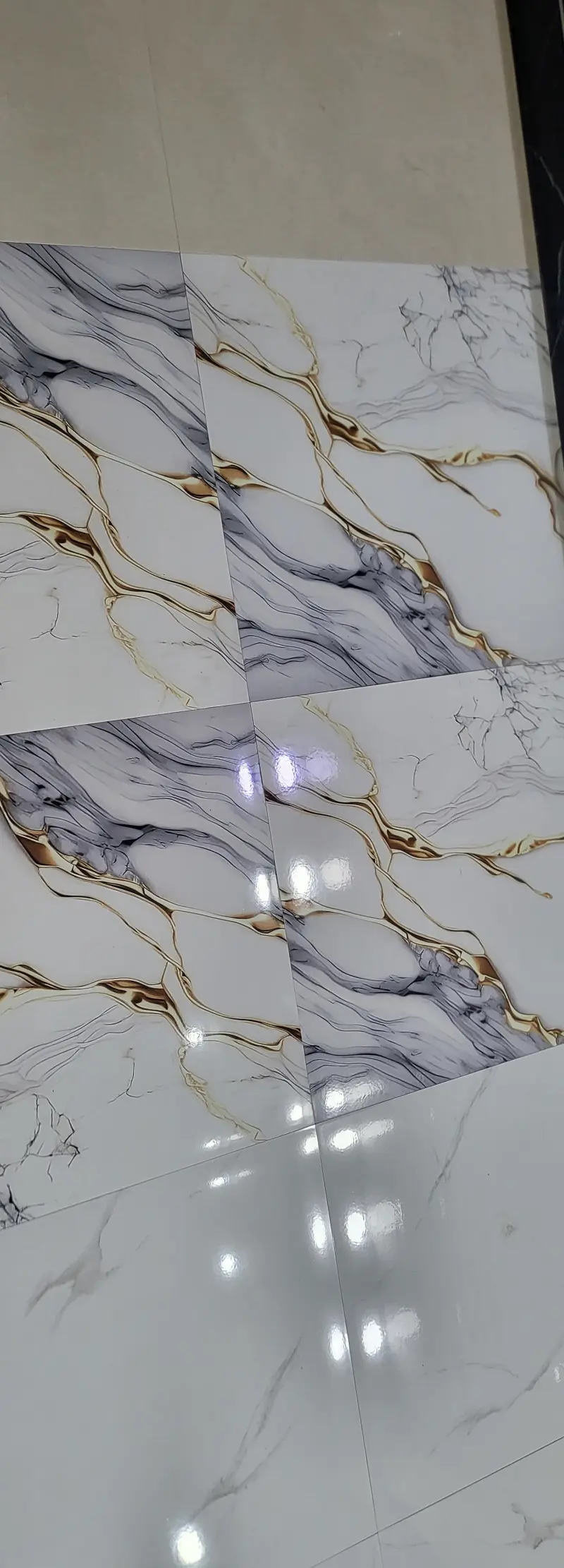 rwwfalshyby48 (18) male from BW - sexting partner