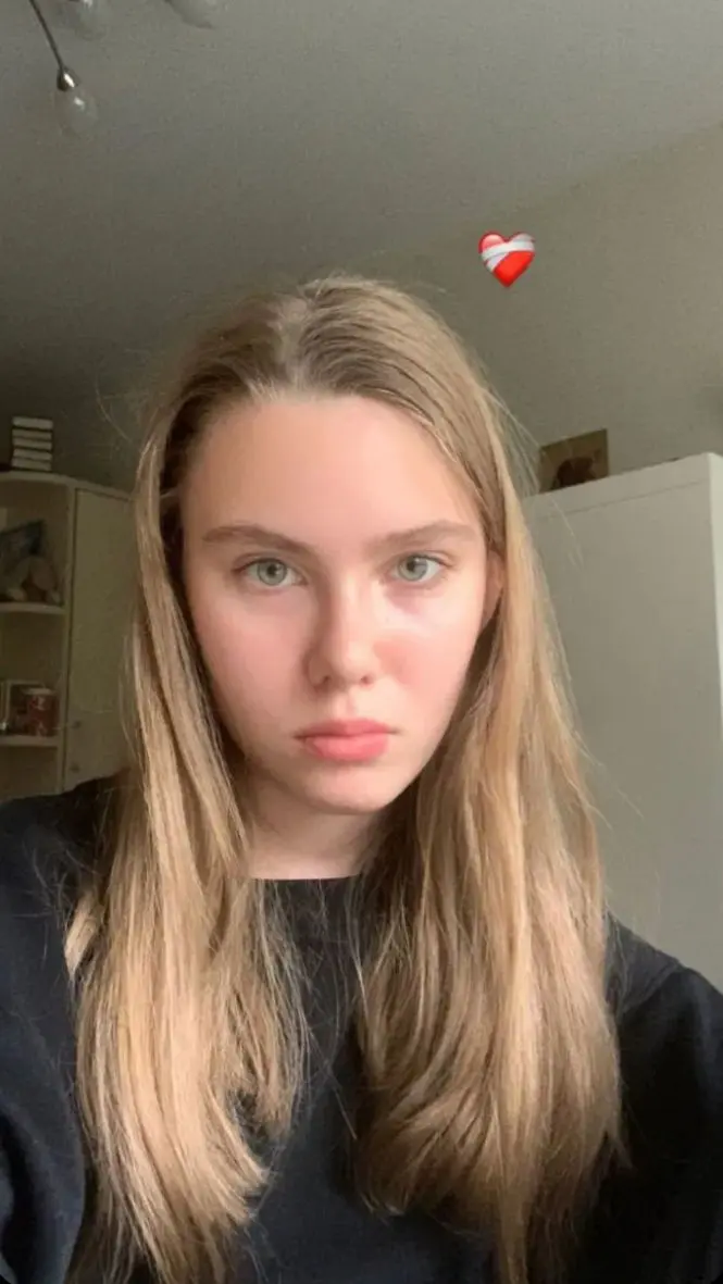 sahafi (18) female from US - sexting partner