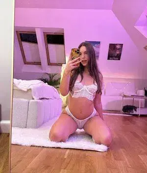 sanarof609 (18) female from DE - sexting partner