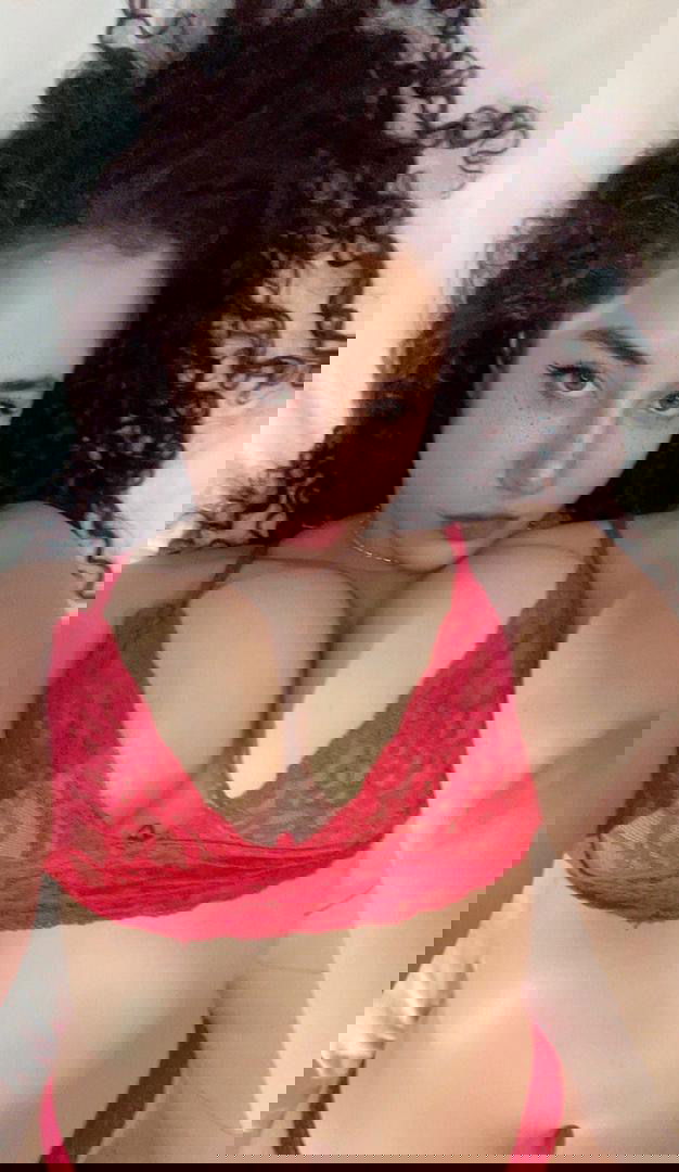 selenaskylee06 from US