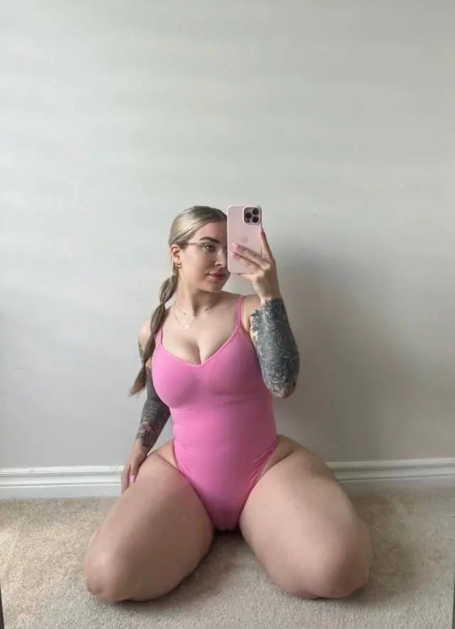 serahlim3203 (18) female from US - sexting partner