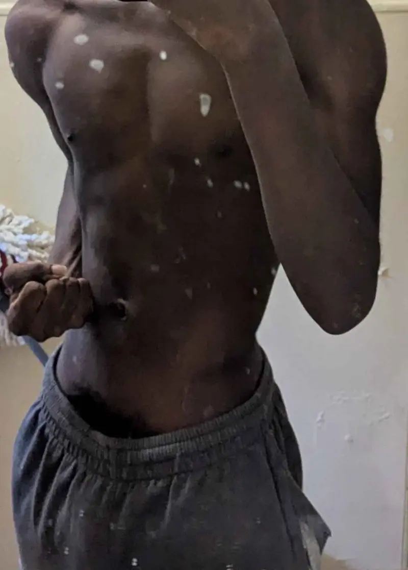 sexretsexretnomi (18) male from JM - sexting partner