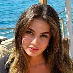 sisihaf510 (21) female from BE - sexting partner