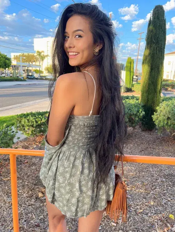 sixavo3384 (19) female from US - sexting partner