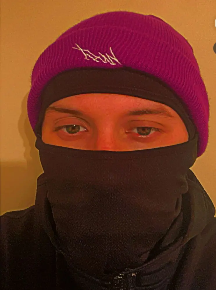 skyler (23) male from US - sexting partner