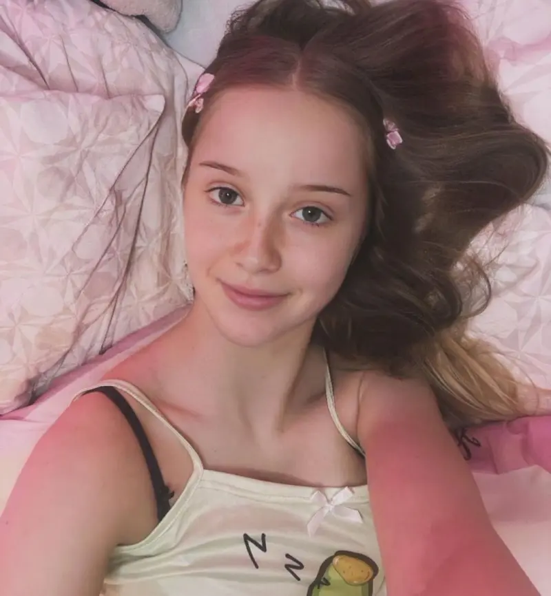 snfszwm568 (20) female from US - sexting partner