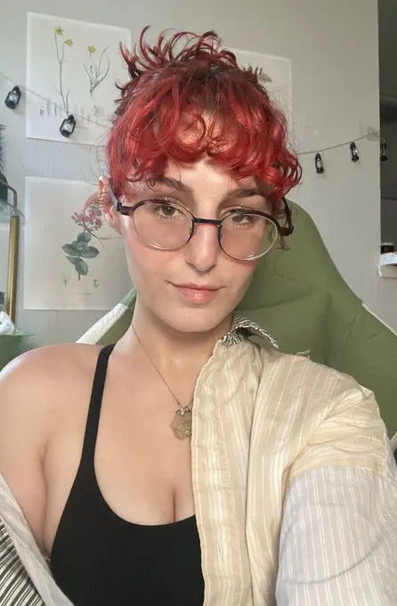 stellabond602 (25) female from US - sexting partner