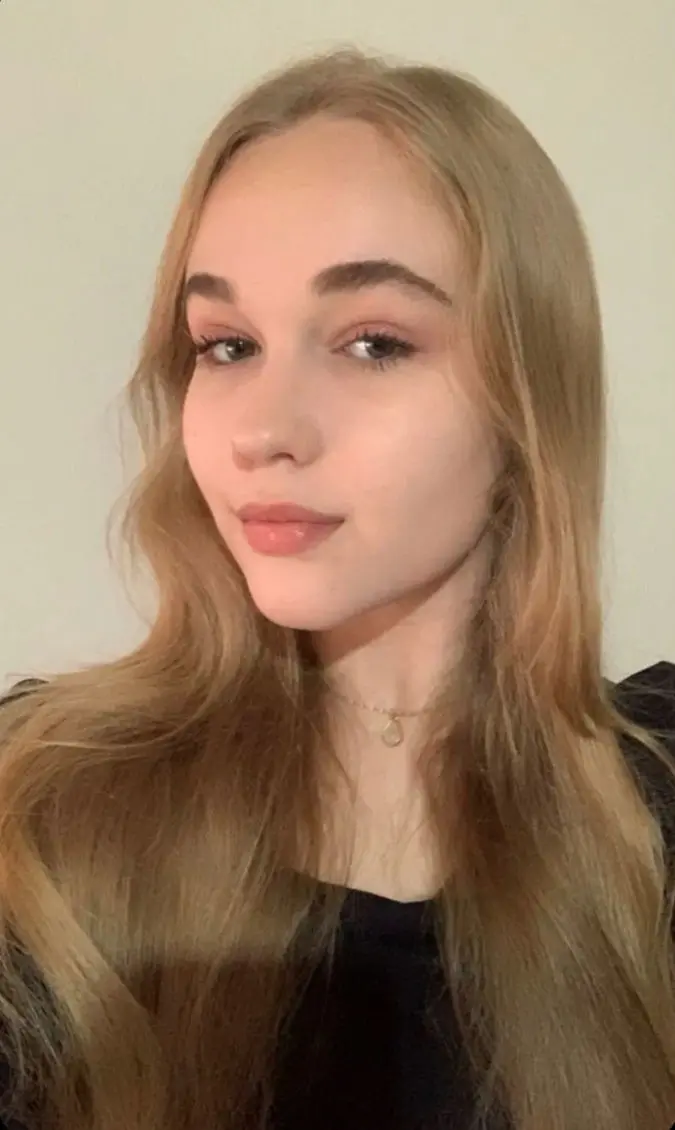 sufajyty (18) female from US - sexting partner