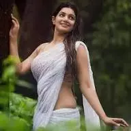 tajise8350 (18) female from SZ - sexting partner