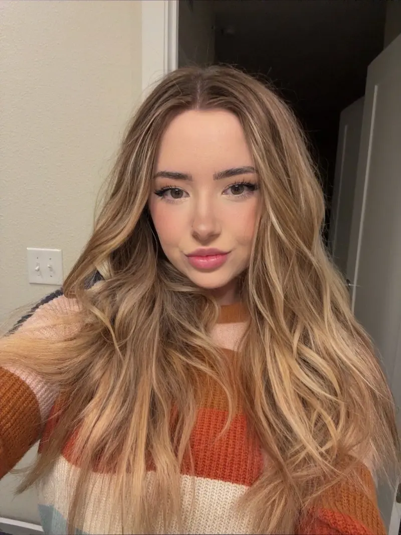 tajudeena311 (18) female from US - sexting partner