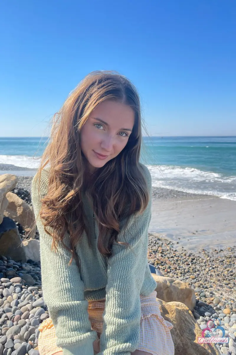 tefacis740 (18) female from NO - sexting partner