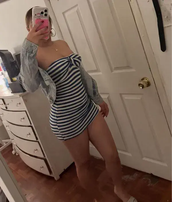 tilowi3711 (18) female from AT - sexting partner