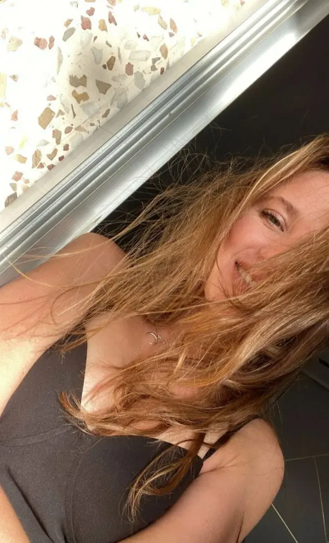 tipecikl (23) female from GB - sexting partner