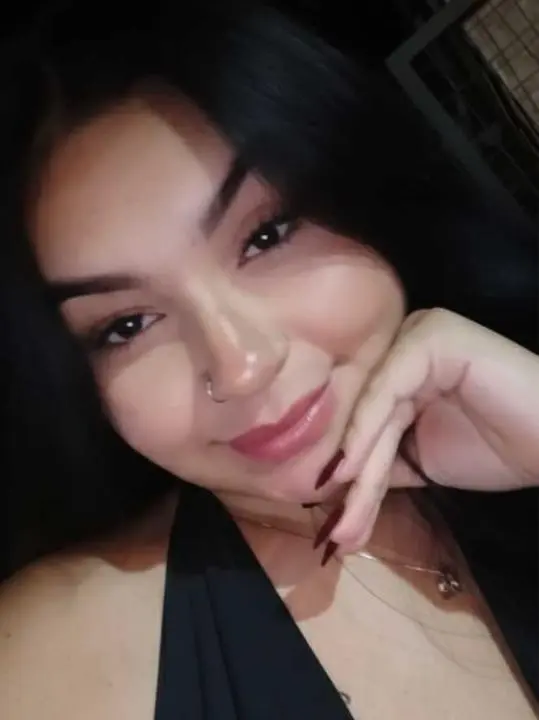 tmqyzn (25) female from US - sexting partner