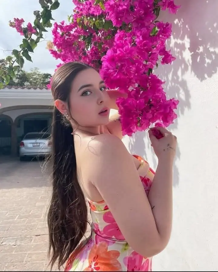 tococikl (21) female from AU - sexting partner