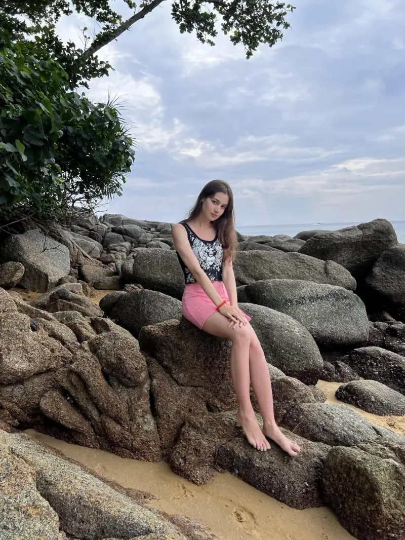 tocoxj (20) female from US - sexting partner