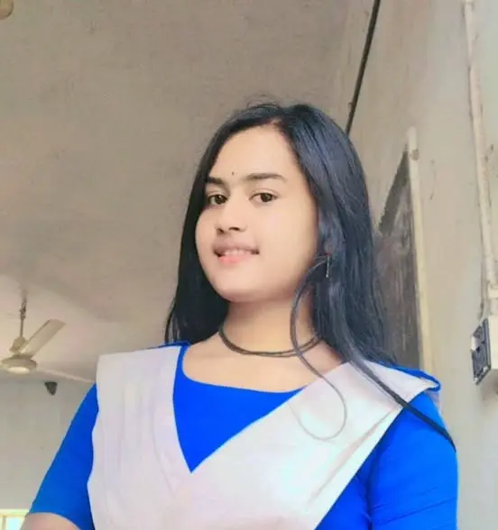 tofegej862 (18) female from US - sexting partner