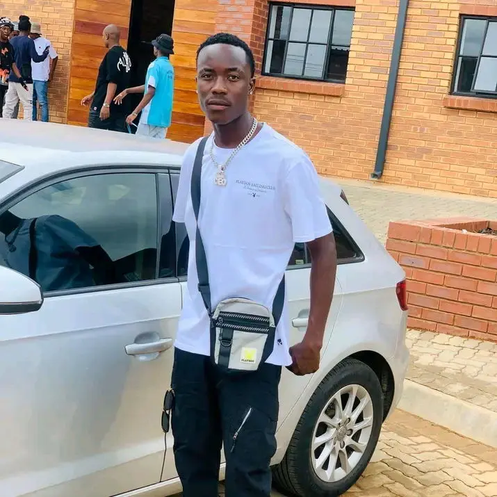 tsanwanirovhona4 from ZA