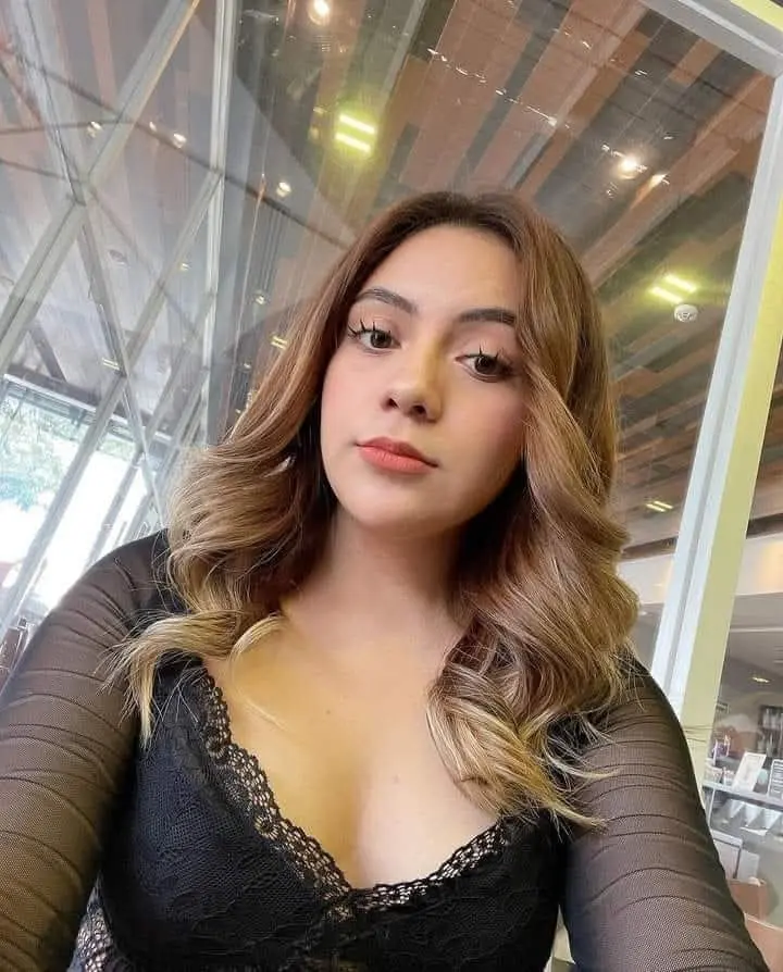 tvmhbfqr (22) female from AU - sexting partner