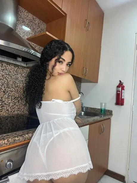 vafodag417 (21) female from AU - sexting partner