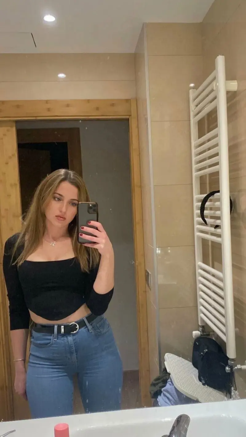 vanixty (22) female from US - sexting partner