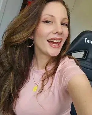 vasal89870 (21) female from GB - sexting partner