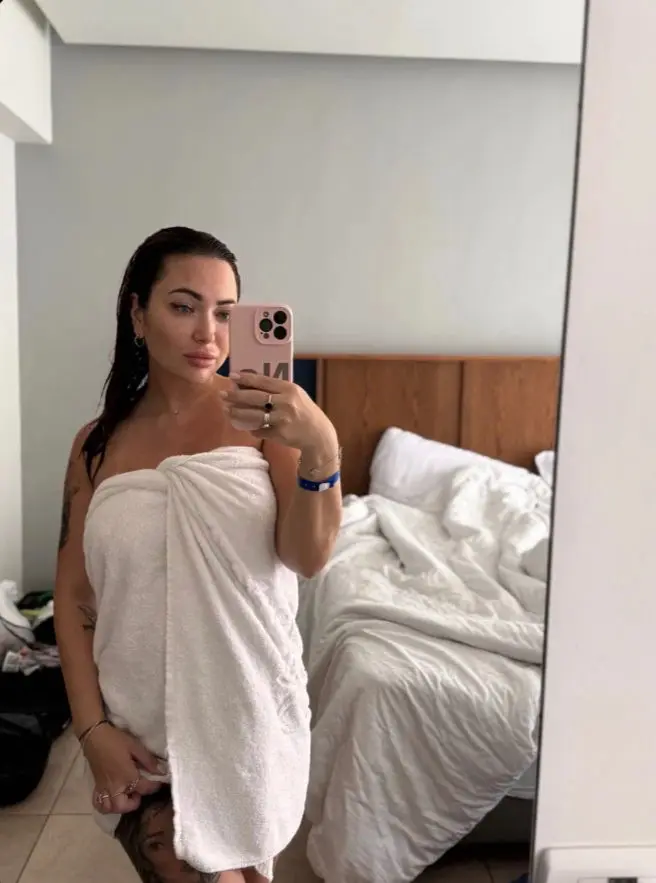 vevankl (18) female from GB - sexting partner