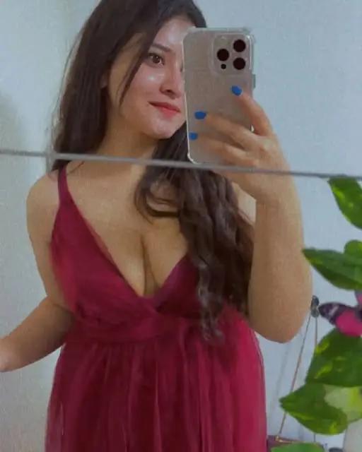 veyaw46432 (26) female from US - sexting partner