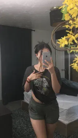 vifefif254 (23) female from IT - sexting partner