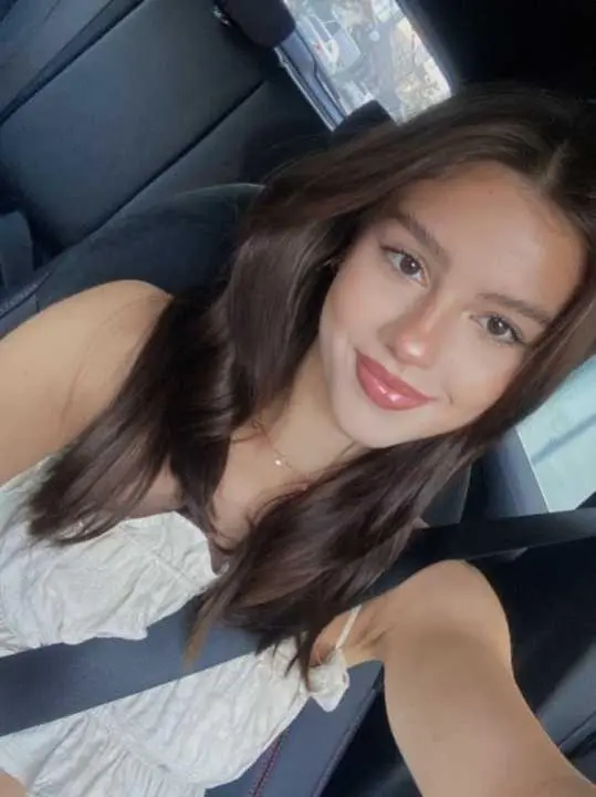 vimesixu (18) female from US - sexting partner