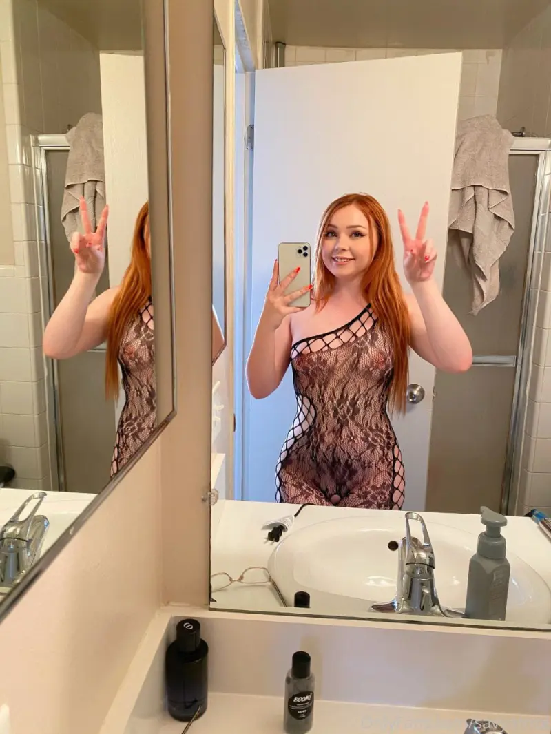 vowen88998 (23) female from CA - sexting partner