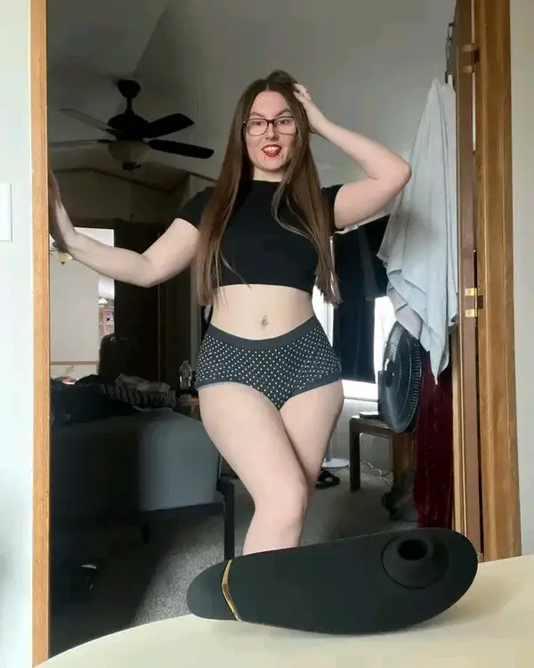 wamen36306 (18) female from DE - sexting partner