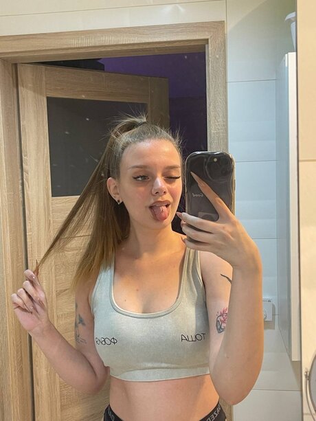 wavegis634 - United States sexting partner