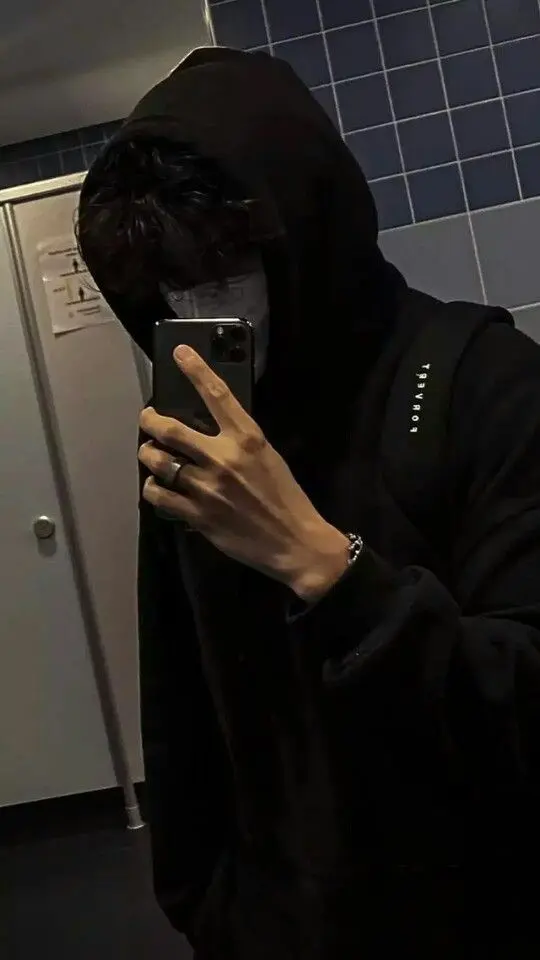 wewarldgamerz (19) male from PK - sexting partner