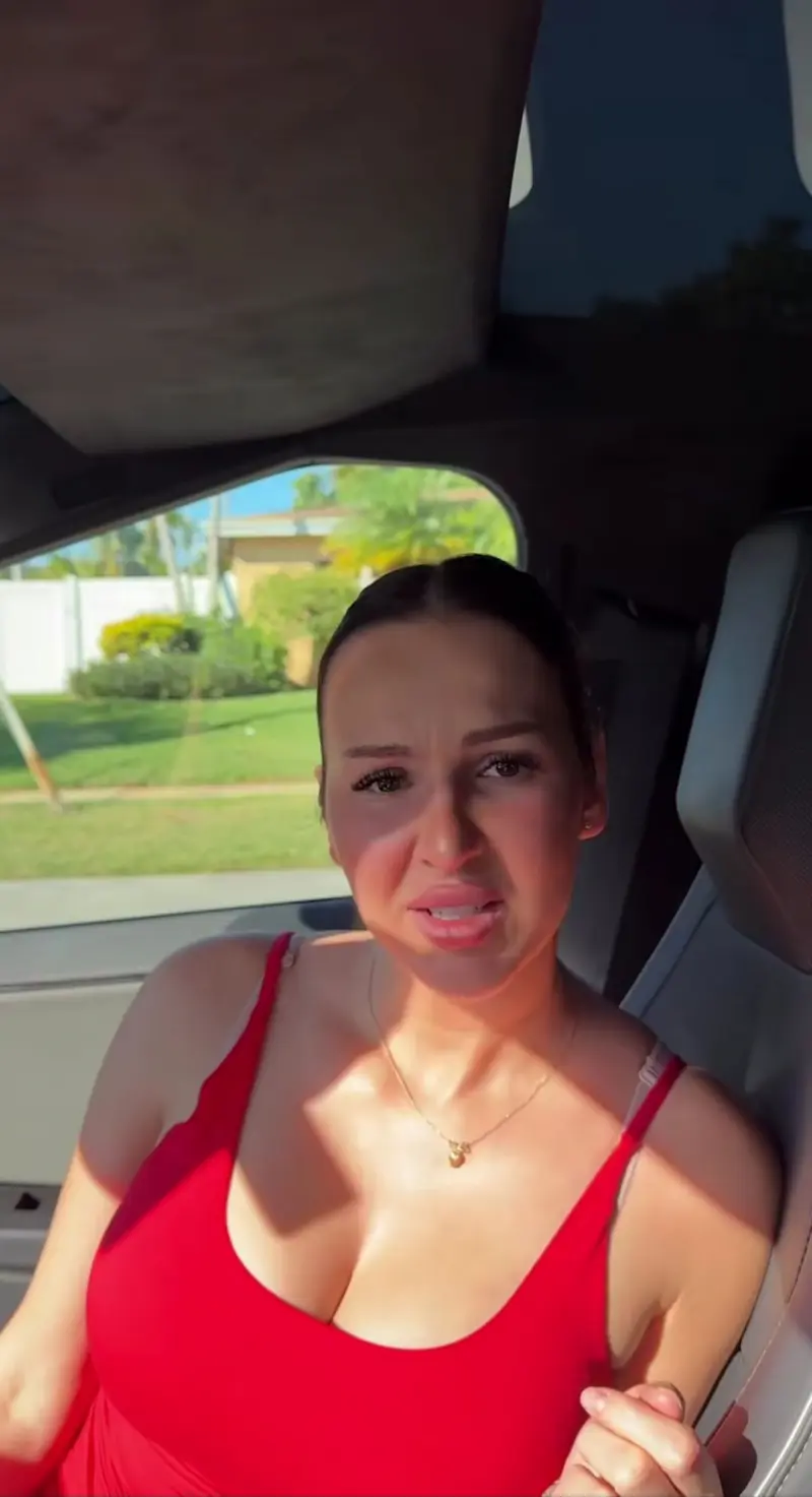 wilolacity (22) female from US - sexting partner