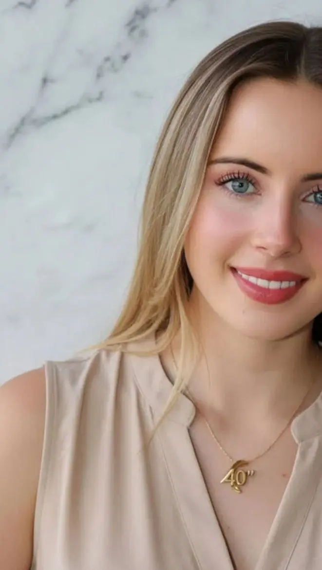 wobihej (22) female from US - sexting partner