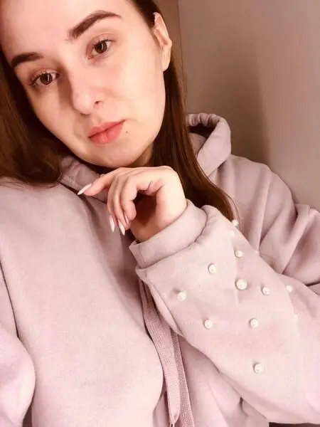 wufowy (18) female from US - sexting partner