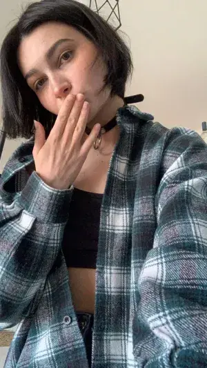 xemodej617 (22) female from BE - sexting partner