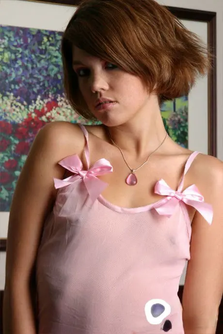 xereb36675 (24) female from SR - sexting partner