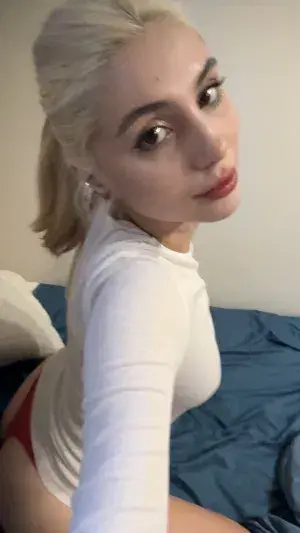 xevoj80914 (26) female from DE - sexting partner