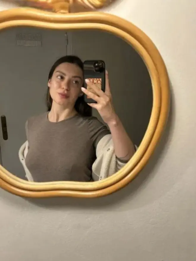 xewecay (18) female from US - sexting partner