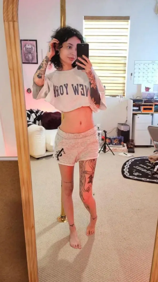 xifodib (18) female from US - sexting partner