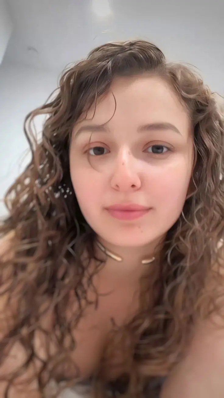 xilaso9296 (22) female from CA - sexting partner