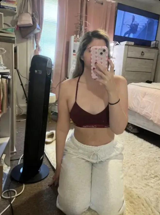 xilisyko (18) female from US - sexting partner