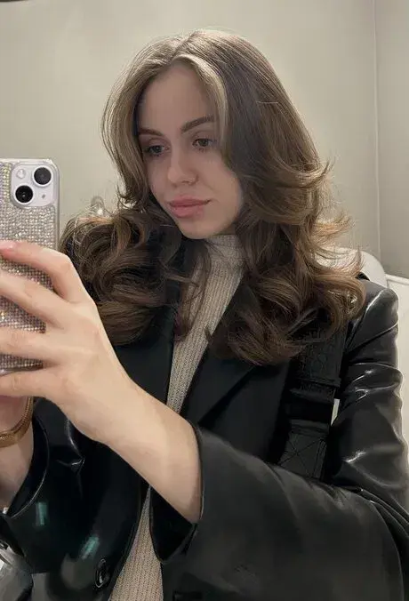 xowako7213 (18) female from NZ - sexting partner