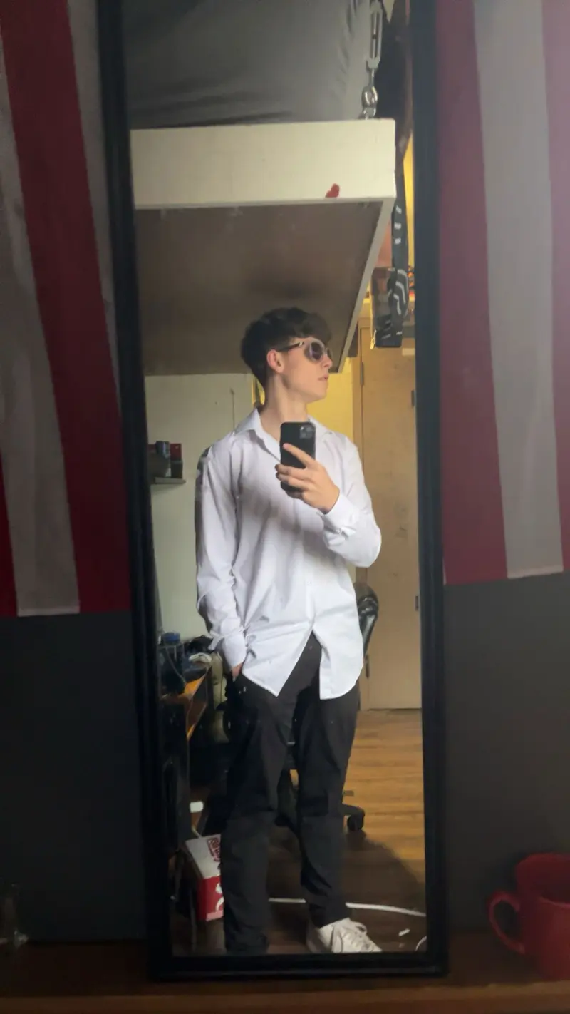yaboibigdrandy (18) male from US - sexting partner