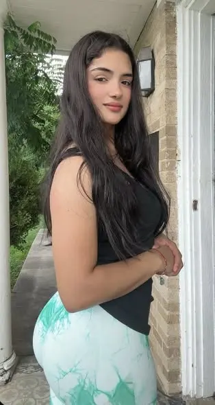 yafamex613 (18) female from UZ - sexting partner