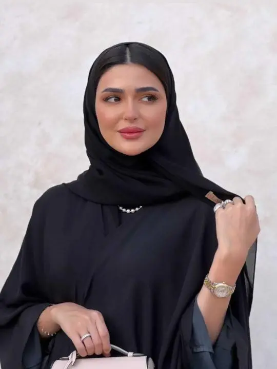 yakime3256 (18) female from GB - sexting partner