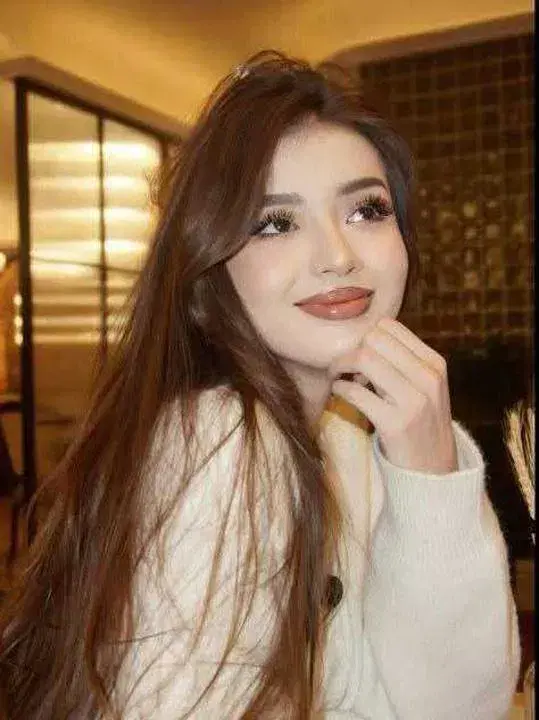 yasabil556 (18) female from GB - sexting partner