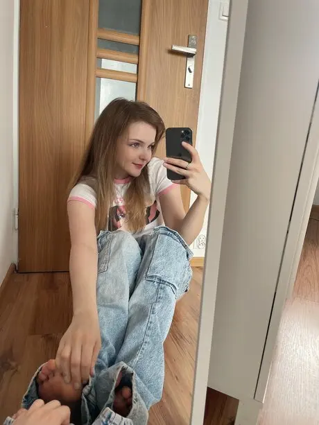 yawovo3326 (25) female from US - sexting partner